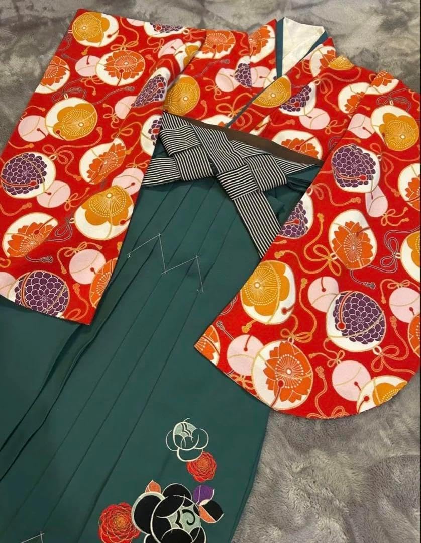 【150cm】花柄 着物 袴 3点セット 赤と緑 150cm】花柄 着物 袴 3点セット 赤と緑 楽天市場】袴 3点